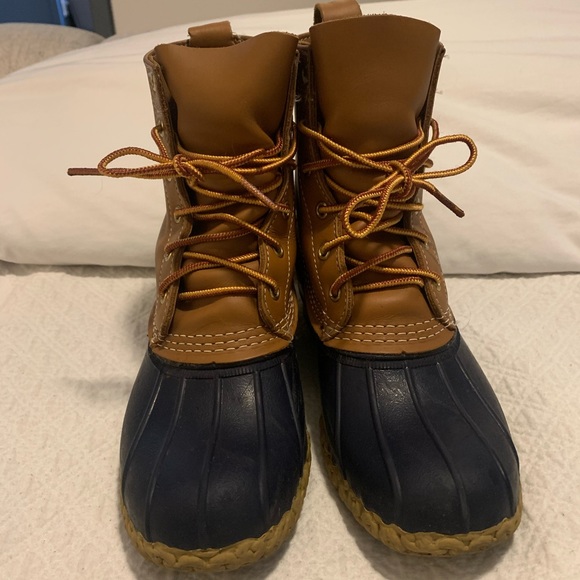L.L. Bean Tan and Navy Winter Boots - Picture 1 of 4